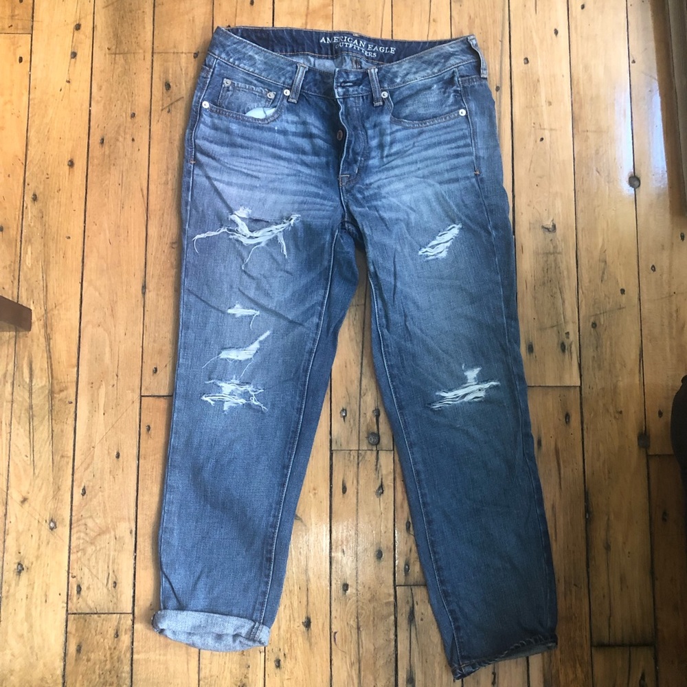 American Eagle cropped jeans